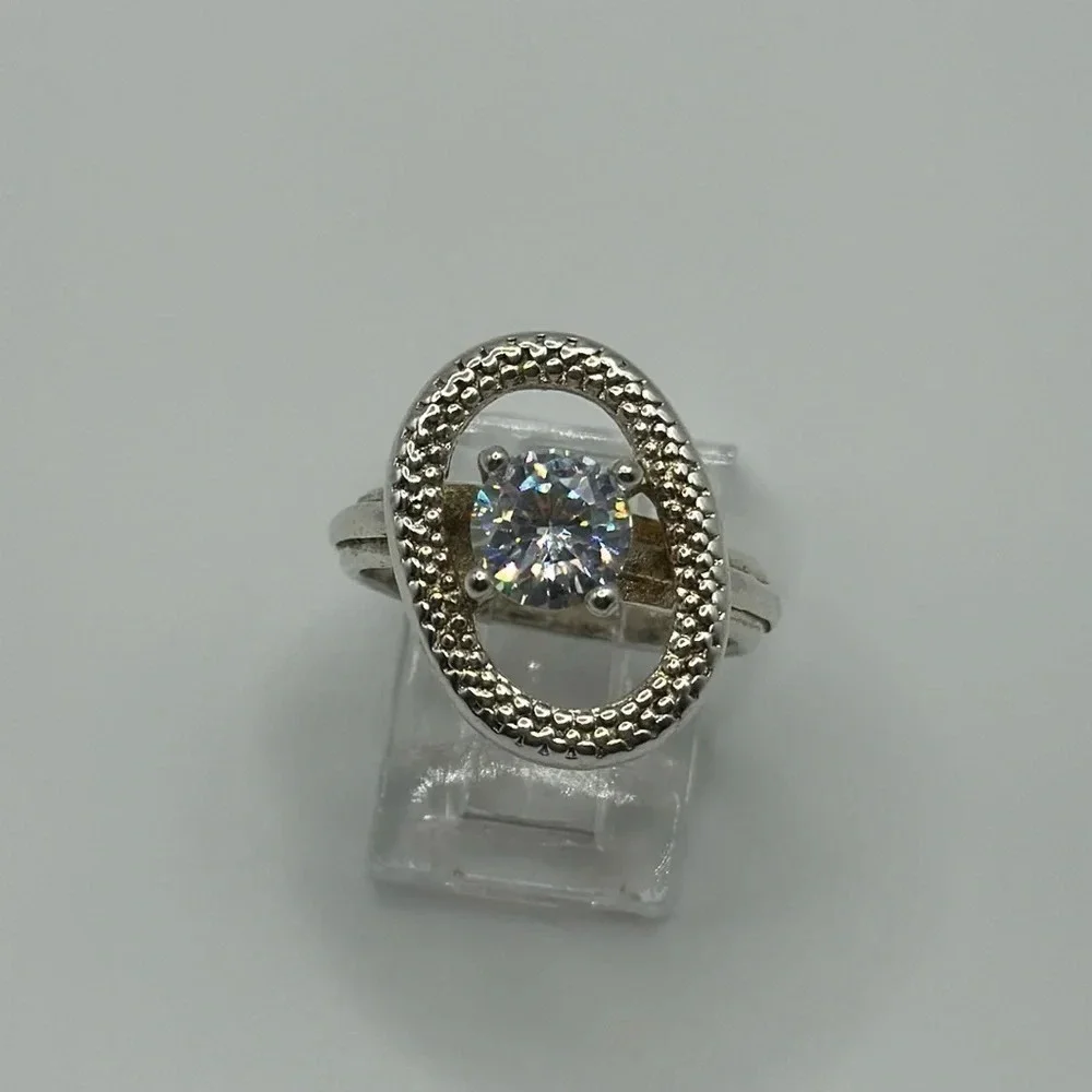 Elegant 925 Exquisite Silver Swarovski Cystals Ring